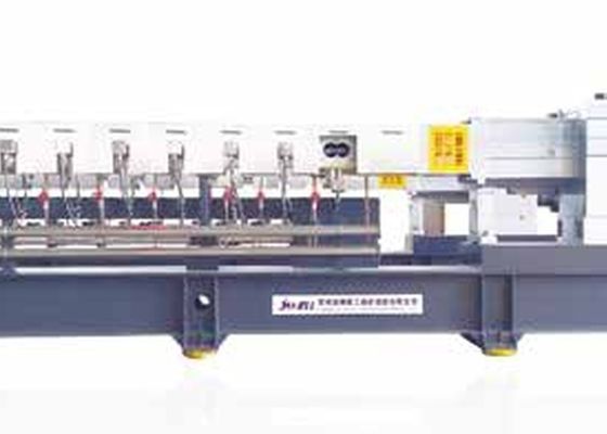 Volume Besar 110 Kw 8,7 Torsi Dua Sekrup Extruder