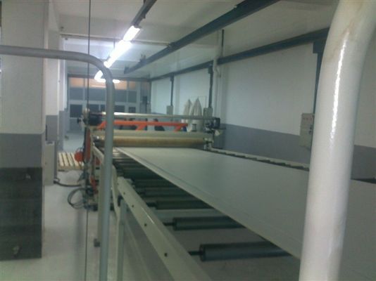 Mesin Extruder Mesin Pembuat WPC Komposit Dapur ISO 1220MM