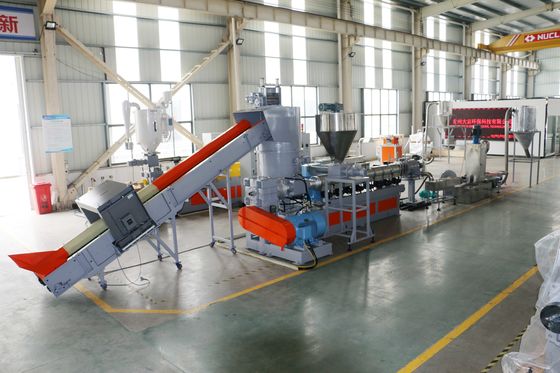 LDPE BOPP Plastik Film Daur Ulang Tiga Mesin Garis Pelletizing Terintegrasi