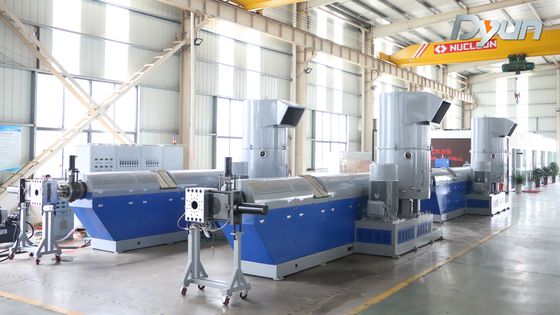 LLDPE HDPE OPP Film Daur Ulang Tiga Mesin Granulator Terintegrasi